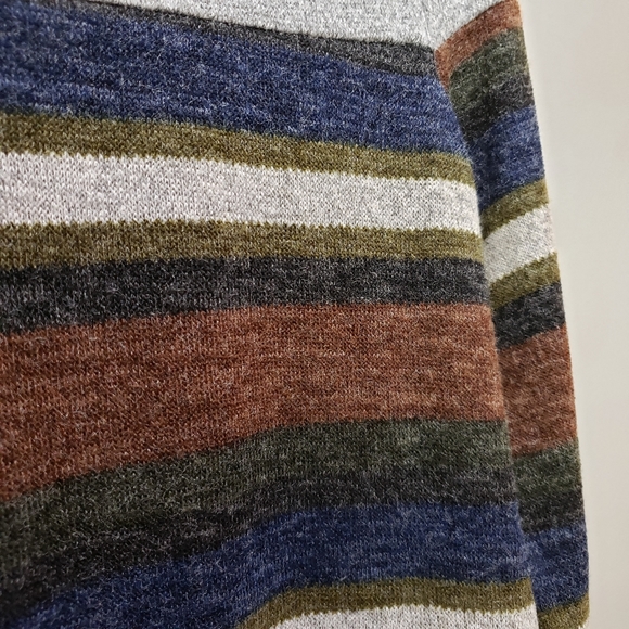 12Pm By Mon Ami Lightweight Sweater NWOT SZ. SM - Picture 8 of 8